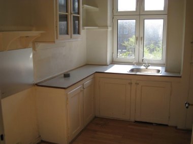 Ældre køkken klar til udskiftning ! Vordingborg køkken~